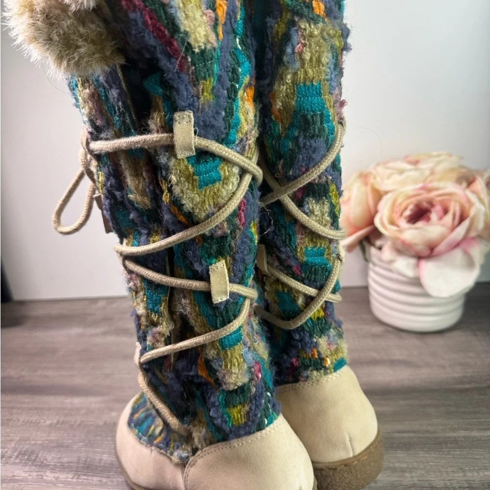 Sam Edelman Fur Lined Multi Color Woven boots size 6